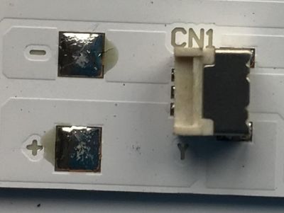 KIT DE LED'S PARA ONN·ROKU TV ((INCOMPLETO SOLO 2 PIEZAS)) / NUM DE PARTE LBM430M0801-FQ-1 / LBM430M0801-FQ-1(HF)(O) / PANEL'S V430DJ1-Q01 / T430QVN03.0 / MODELO 100012584 (43 PULGADAS) / NOTA IMPORTANTE:KIT CONSTA DE 3 PIEZAS EN TOTAL - Imagen 2